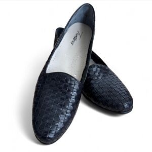 Trotters Black Woven Leather Loafers | Size 9
